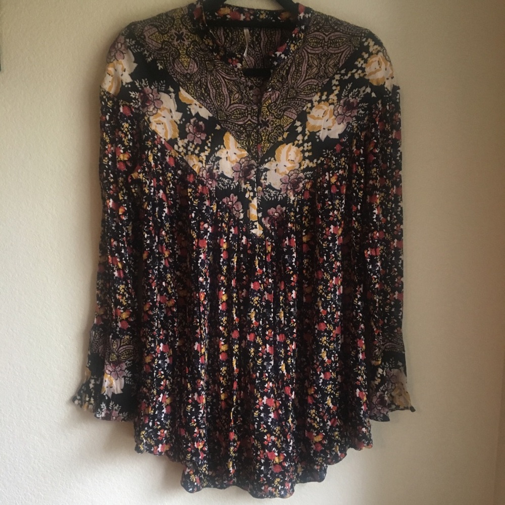 Free People Wildflower Fields Henley Top - Picture 3 of 8